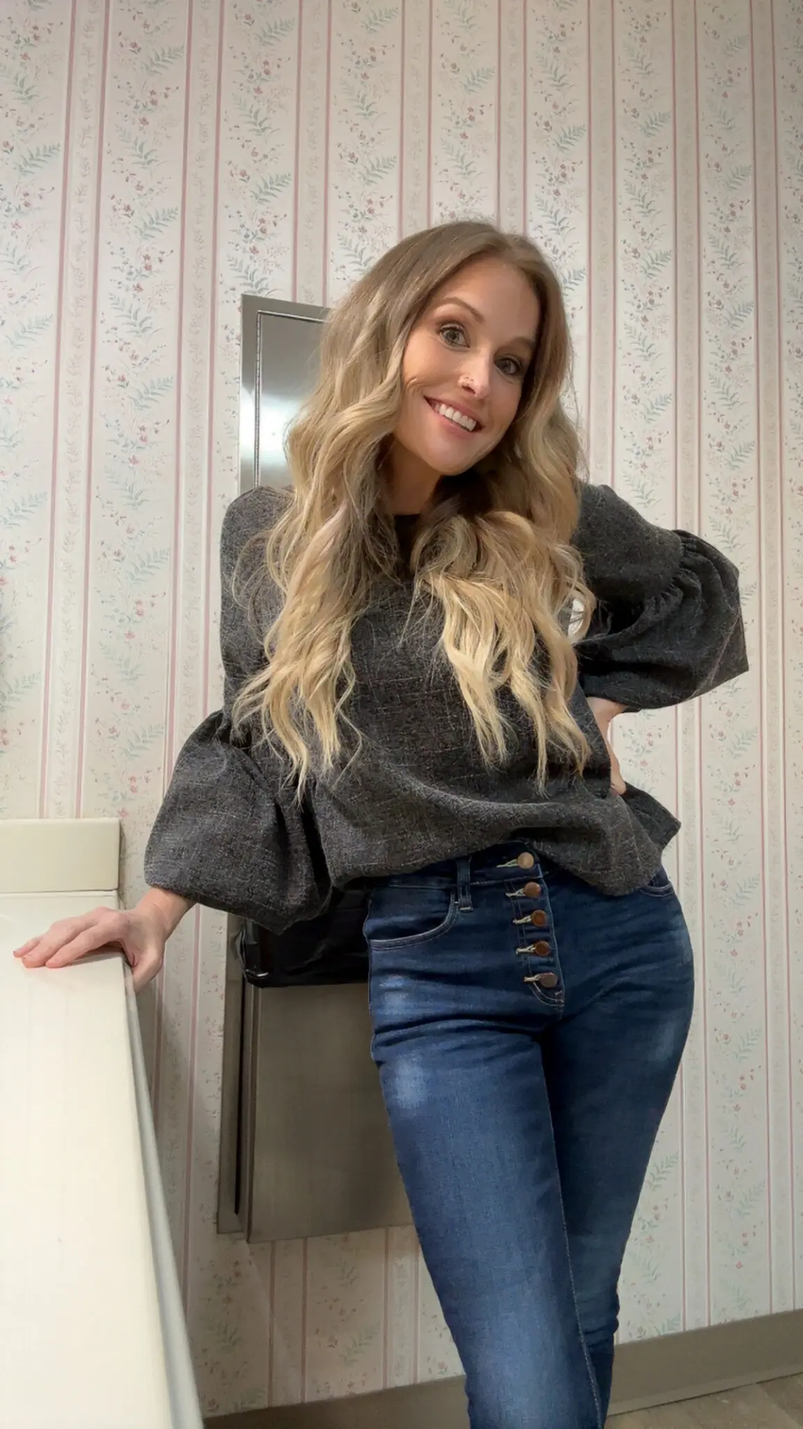 Boots blondie